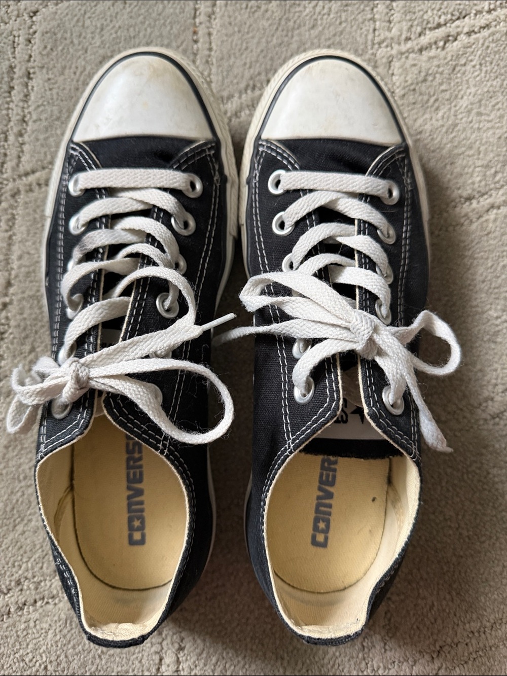 Converse womens Low Top Sneakers in Black and White